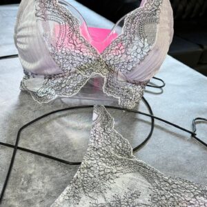 BRIGITTE 1631 (viene hasta el 105)