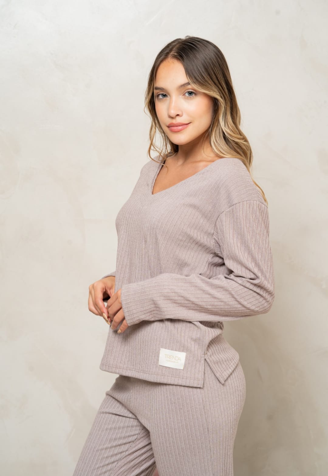 TRENDA 5606 SET PIJAMA REMERA Y PANTALON DARLON TOKYO - Imagen 7