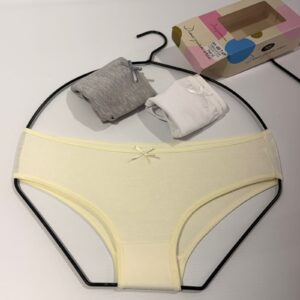 DQE 400 Bombacha de niña lisa PACK X 3